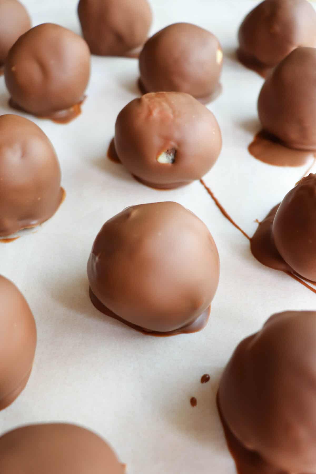Cottage Cheese Protein Balls: Smooth, Sweet Snack Packed with Protein