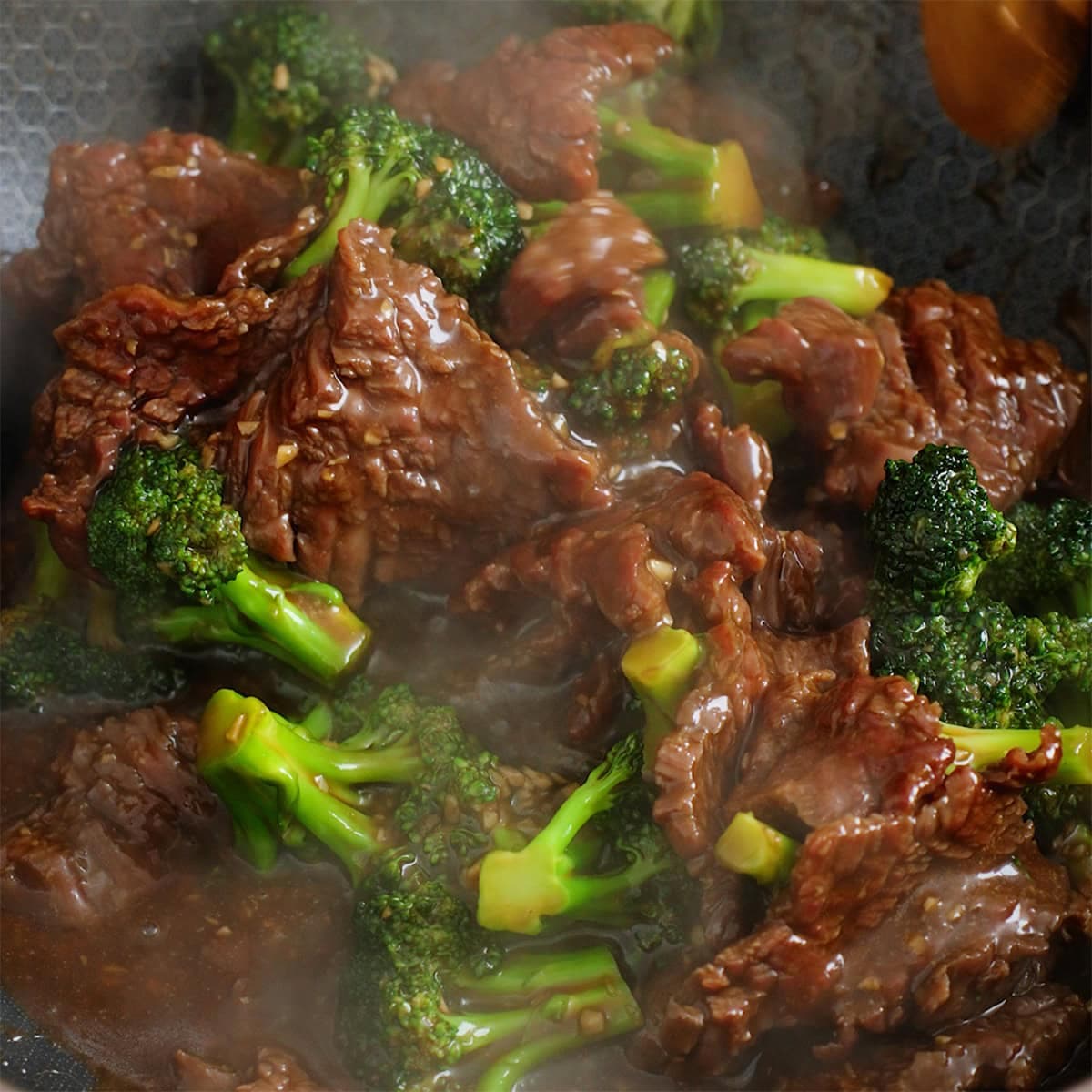 Chinese Beef And Broccoli With Savory Brown Sauce