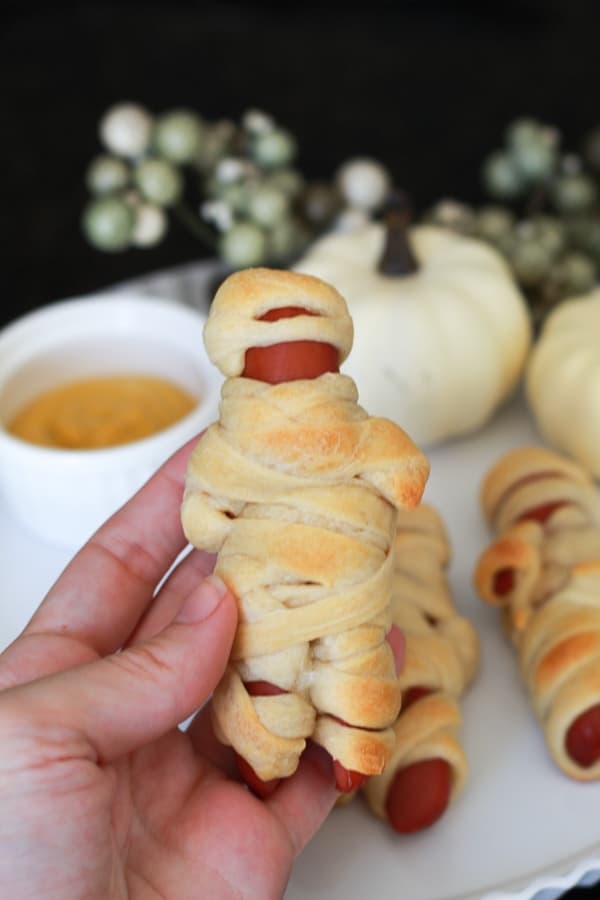 Easy Mummy Hot Dogs With Crescent Dough Arms and Legs