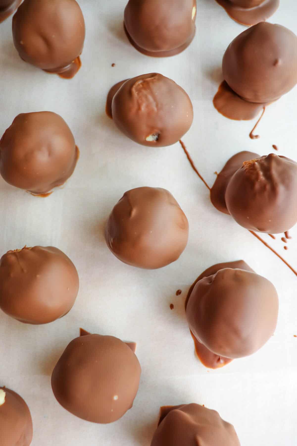 Cottage Cheese Protein Balls: Smooth, Sweet Snack Packed with Protein