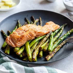 One-Pan Keto Salmon and Asparagus with Butter and Lemon