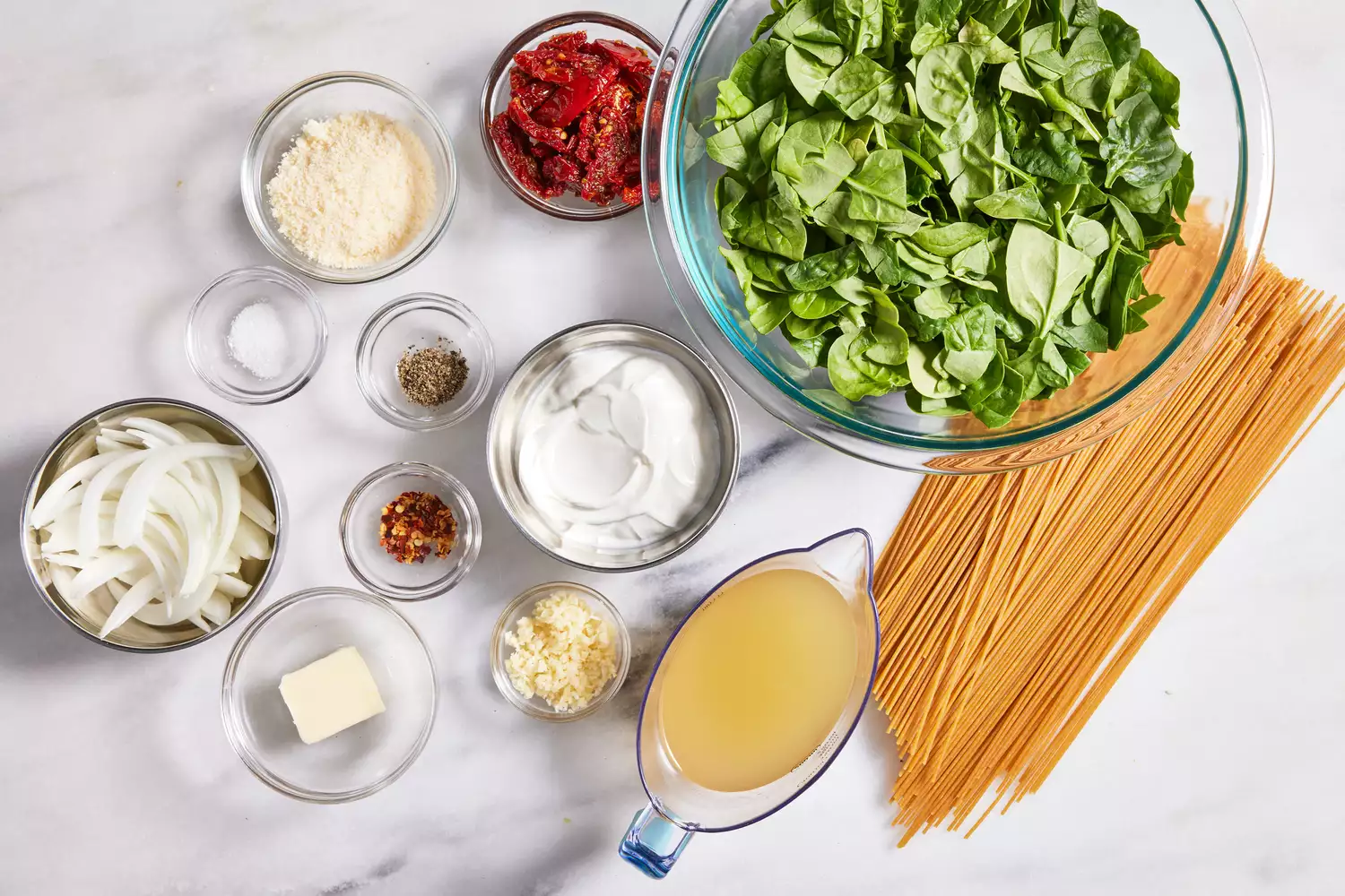Spaghetti & Spinach with Sun-Dried Tomato Cream Sauce: Fast Pasta Dinner with Rich Flavor