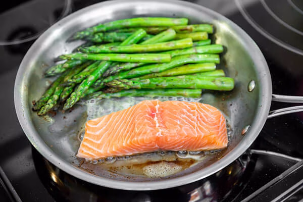 One-Pan Keto Salmon and Asparagus with Butter and Lemon