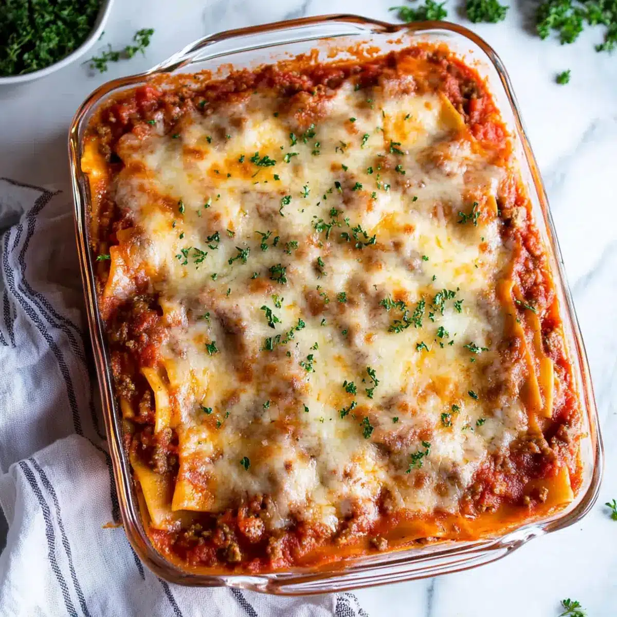 Easy Lasagna: Hearty Comfort Food for Family Dinners