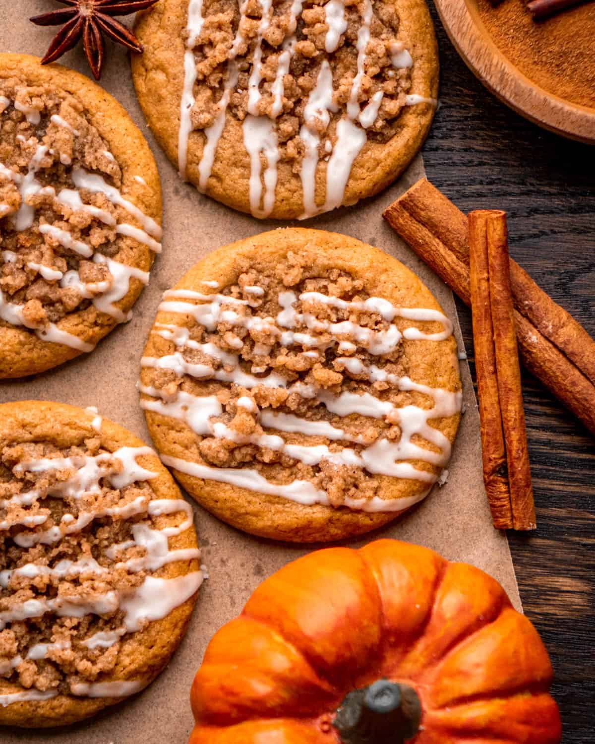 Pumpkin Coffee Cake Cookies with Crunchy Brown Sugar Streusel
