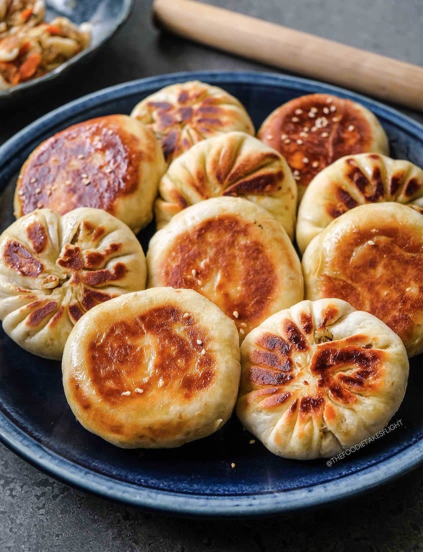 Pan-Fried Cabbage and Noodle Buns with Crisp Golden Crusts